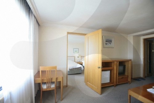 Jeju Royal Hotel (제주로얄호텔)