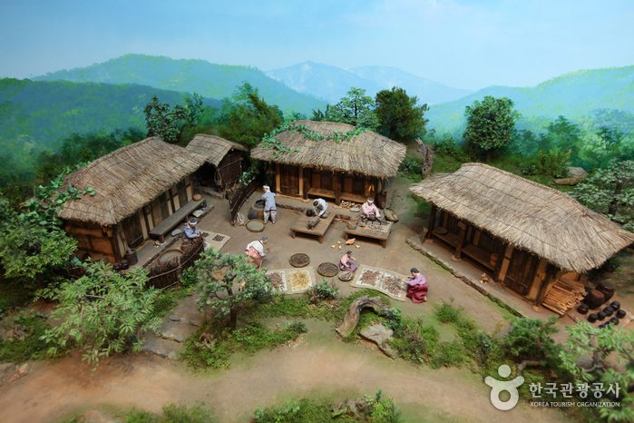 Seoul Yangnyeongsi Herb Medicine Museum (서울약령시 한의약박물관)