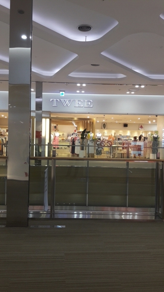 Twee - Lotte Mall Gimpo Branch [Tax Refund Shop] (트위 롯데몰김포)