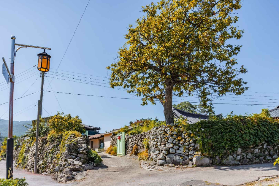 Hanbam Village (한밤마을)