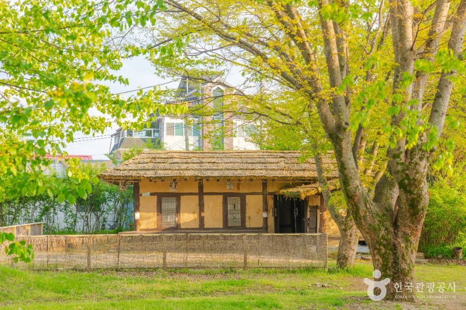 이효석 가산공원
