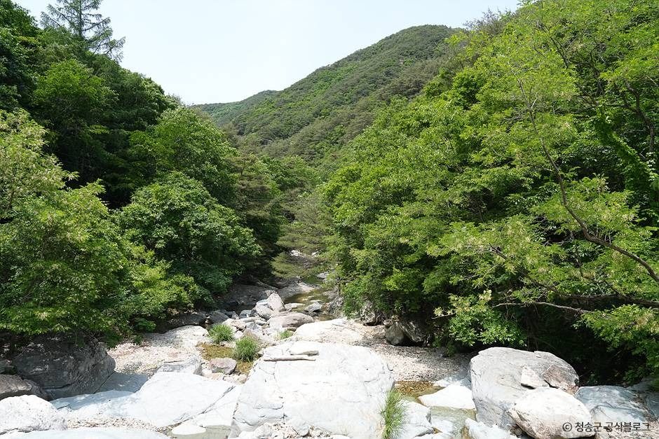 노루용추 계곡 (청송 국가지질공원)