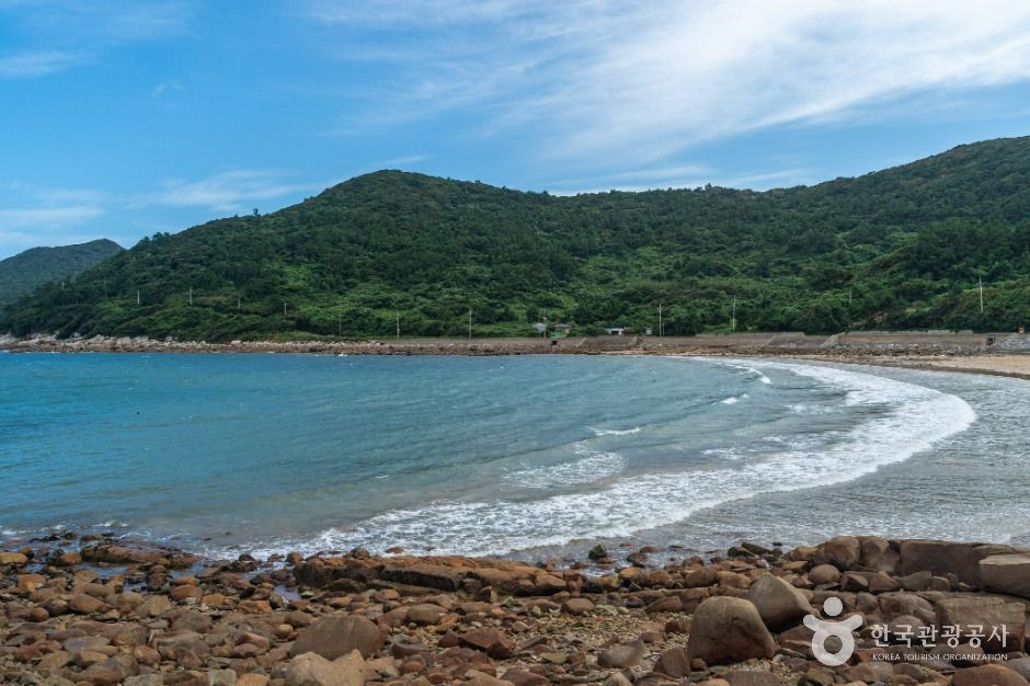 thumbnail-거문도해수욕장-3