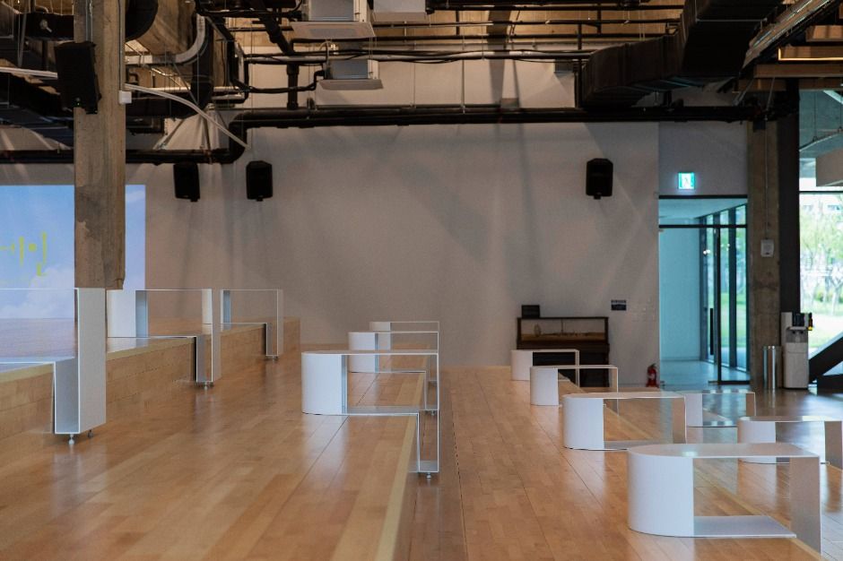 복합문화공간 111씨엠(111CM)