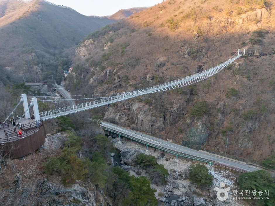 운일암반일암 구름다리