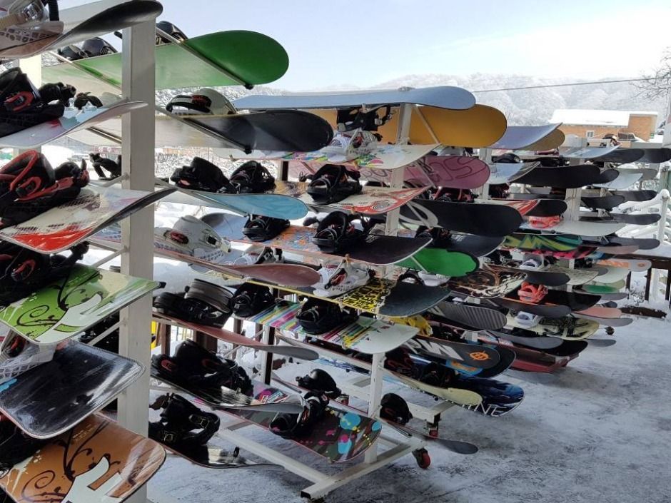 thumbnail-화이트스포츠-1