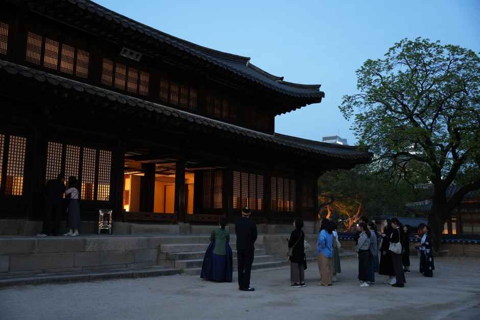 thumbnail-덕수궁 밤의 석조전-2