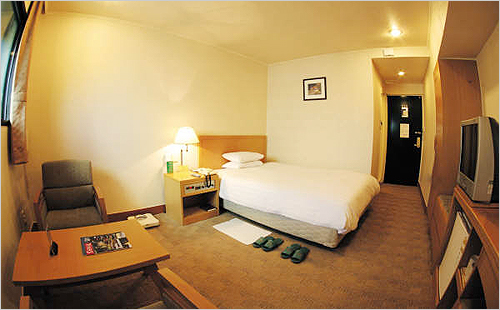 Astoria Hotel (아스토리아 호텔)