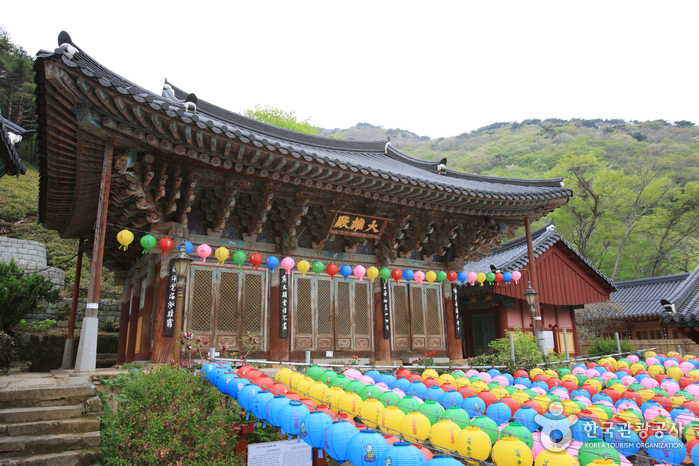 Yongmunsa Temple (Namhae) (용문사(남해))