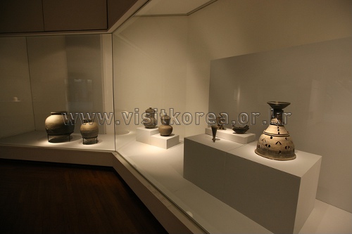Ewha Womans University Museum (이화여자대학교박물관)