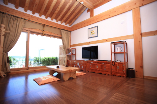 O Dong Jae - Traditional Korean Hotel (한옥호텔 오동재)
