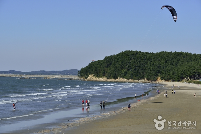 Playa Chunjangdae (춘장대해수욕장)