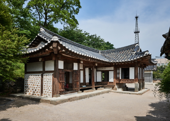 Yongheunggung Palace (용흥궁)