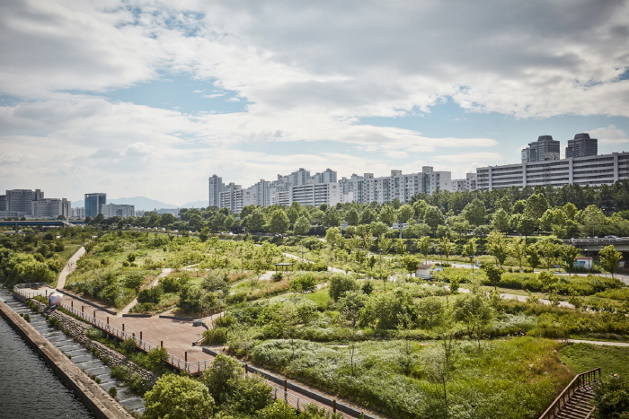 Городской парк Ханган в районе Чамсиль (한강시민공원 잠실지구(잠실한강공원))