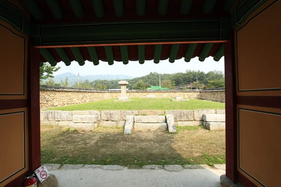 영주 금성대군 신단