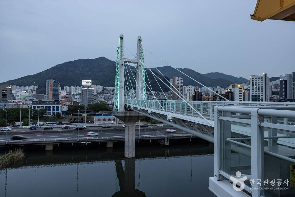 thumbnail-금빛노을브릿지-6