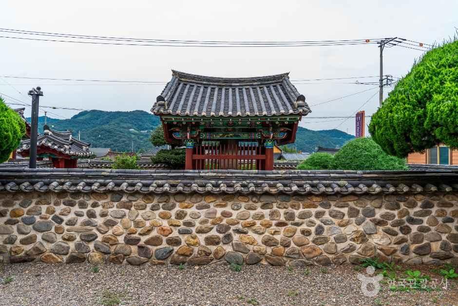 thumbnail-화순 정암 조광조 선생 적려 유허비-14
