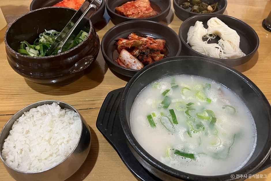 thumbnail-족보설렁탕-3