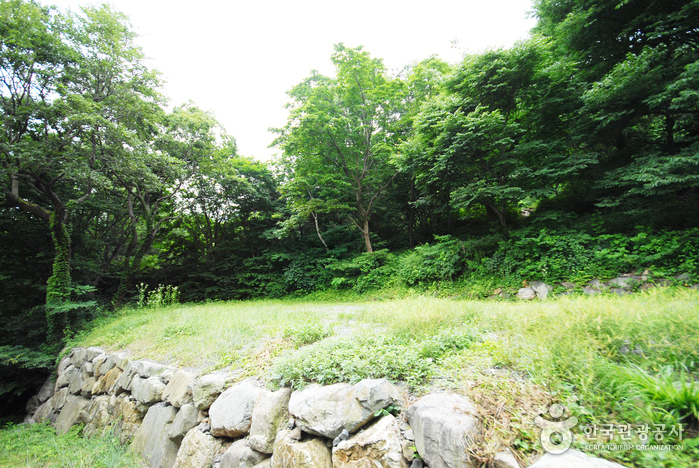 Ganwolsan Recreation Forest (간월산 자연휴양림)4