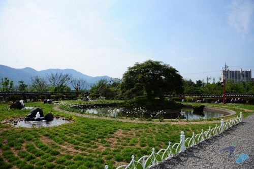 Ewhawon Garden (이화원)