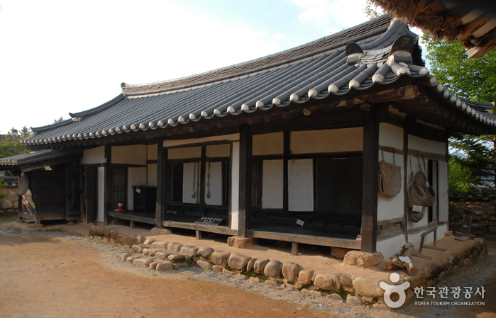 Cheongpung Cultural Heritage Complex (Cheongpung Cultural Heritage Complex)(청풍문화재단지)