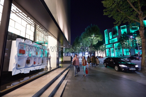 Cheongdamdong Street...