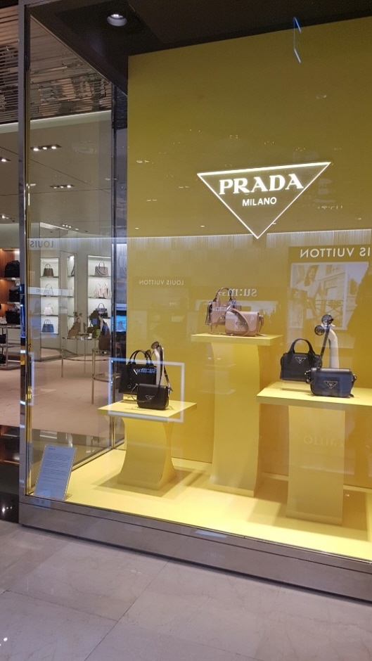 [事後免稅店] Prada (Galleria Timeworld店)(프라다 갤러리아 타임월드점)