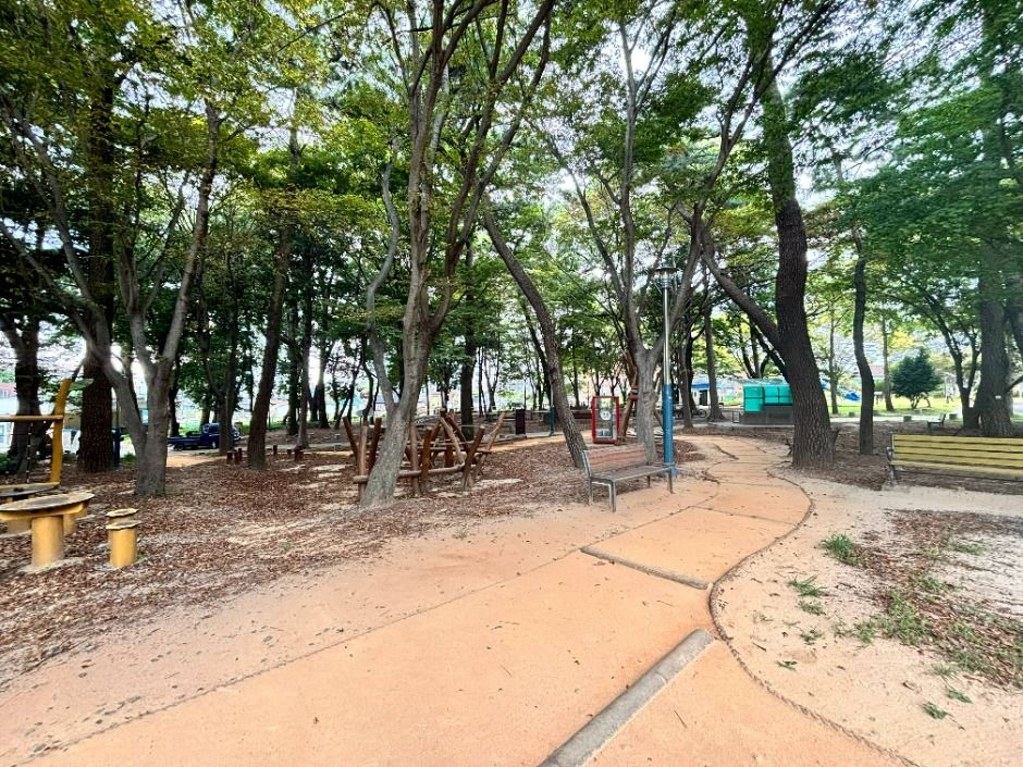임내숲 어린이공원