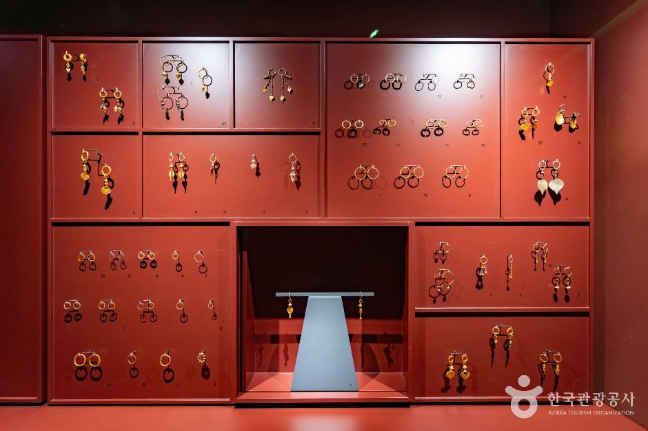 thumbnail-국립김해박물관-16