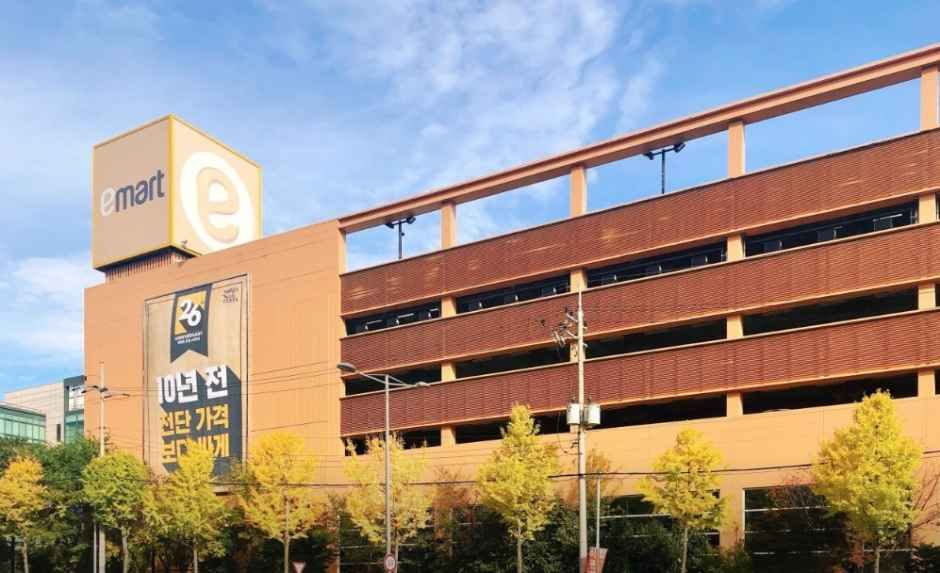 thumbnail-E-Mart Gwangsan [Tax Refund Shop](이마트 광산점)-0