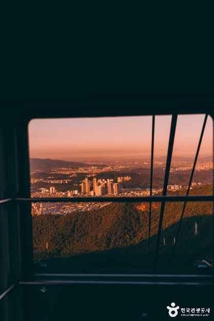 thumbnail-앞산 케이블카(앞산 전망대)-4