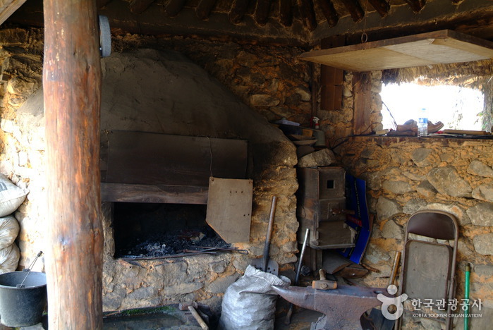 Naganeupseong Folk Village (낙안읍성민속마을)