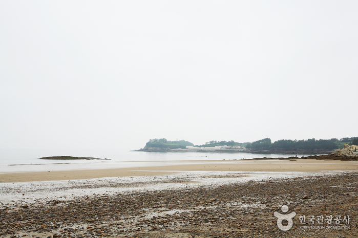 Gyeokpo Beach (격포해변)