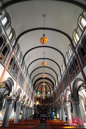 Jeondong Catholic Church (전주전동성당)