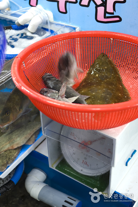 Fischmarkt Yeosu (여수 종합수산시장)