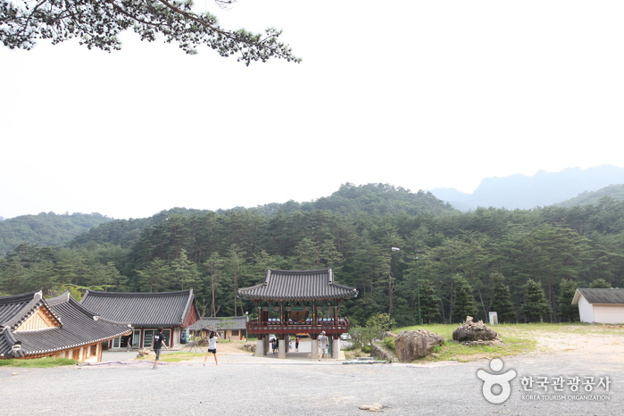 Yeongwol Beopheungsa Temple (법흥사(영월))