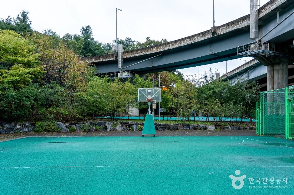 산본IC체육공원