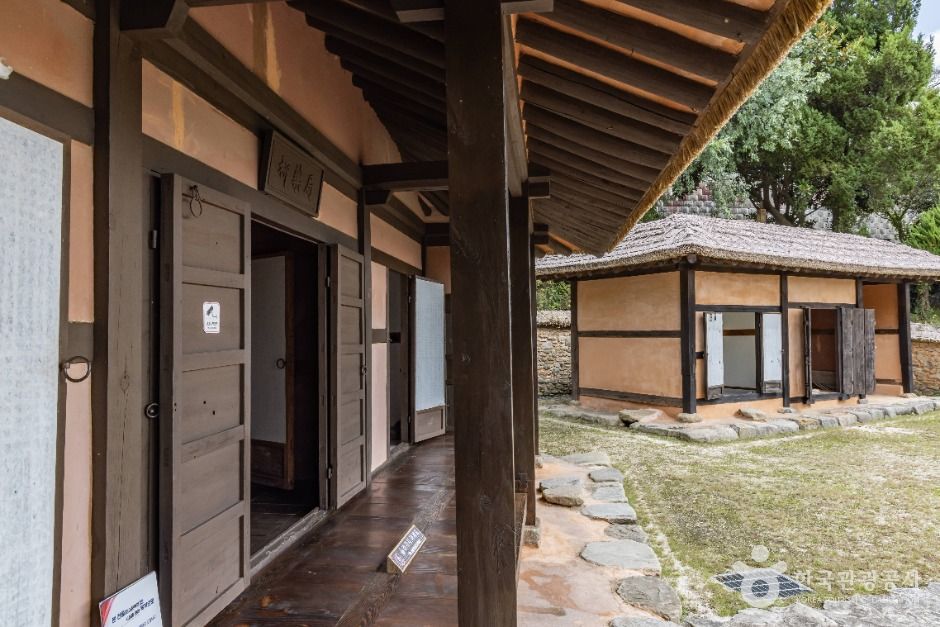 thumbnail-청마생가-4