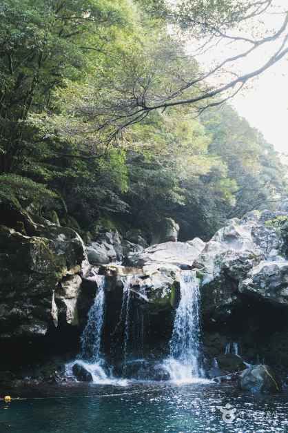 돈내코 원앙폭포