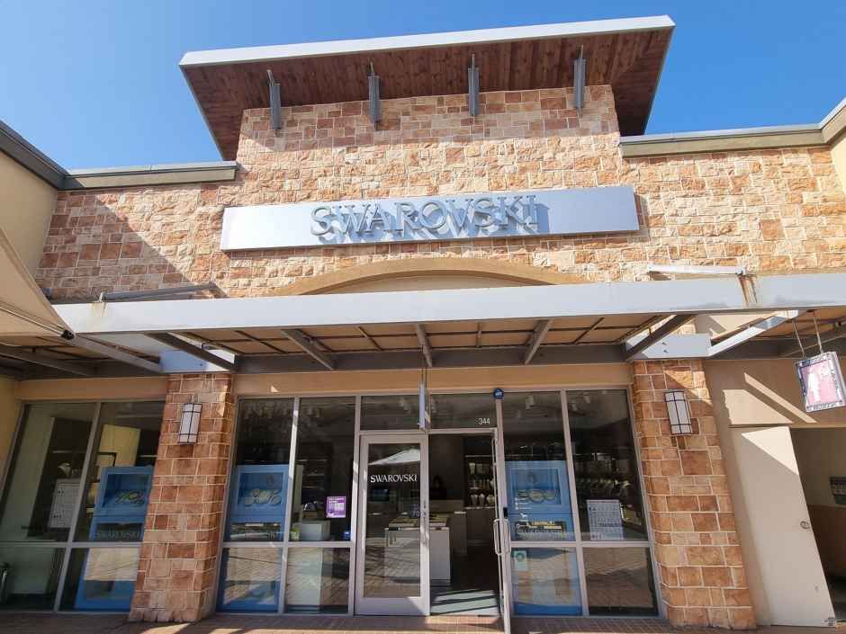 Swarovski - Shinsegae Simon Premium Outlets Yeoju Branch [Tax Refund Shop](스와로브스키 신세계사이먼프리미엄아울렛 여주점)