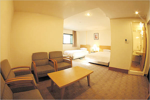 Astoria Hotel (아스토리아 호텔)
