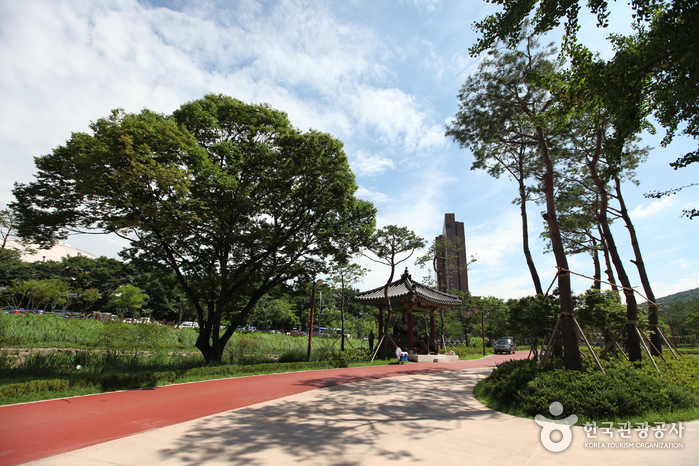 Parc Jangchungdan (장충단 공원)