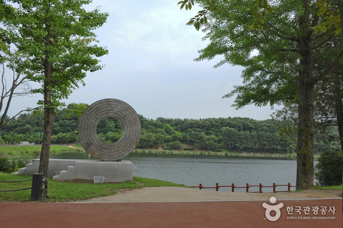 Parque Seolbong (설봉공원)