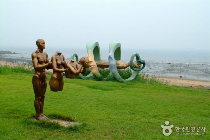 L‘île Modo (parc de sculptures) (모도)