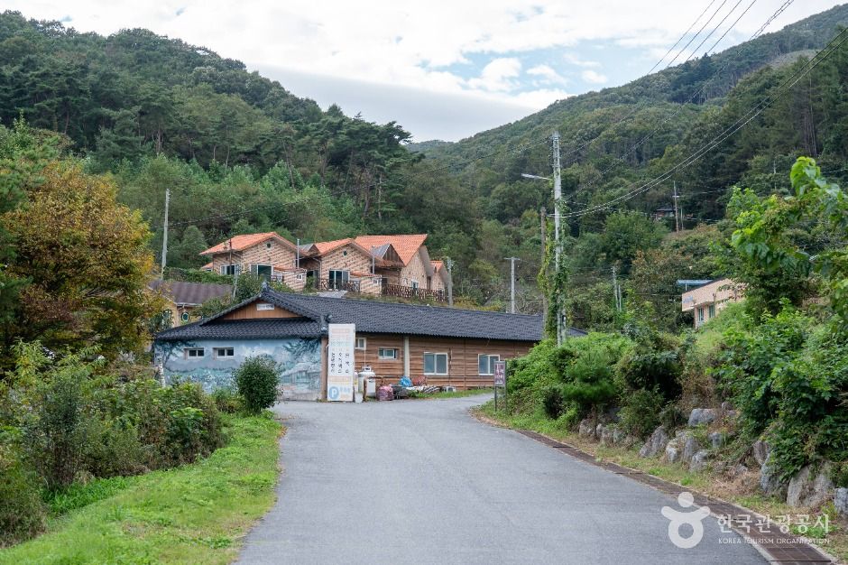 생거진천 화랑촌