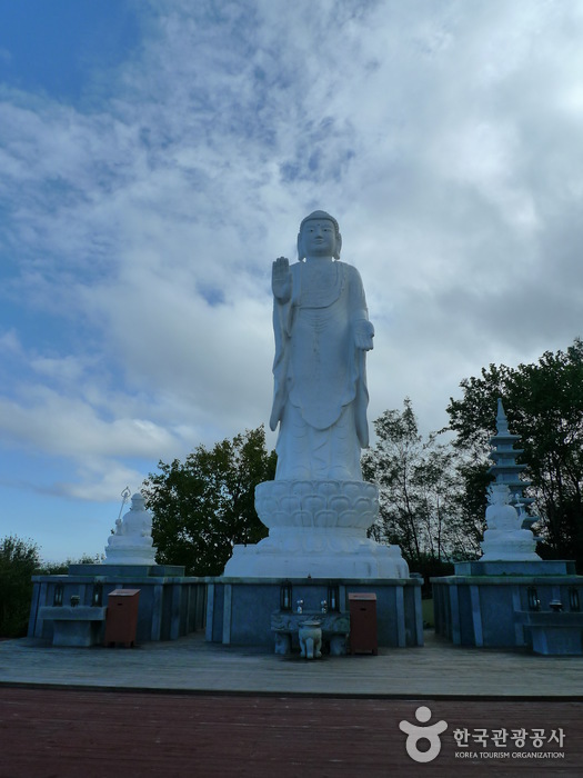 Goseong Unification Observatory (고성 통일전망대)