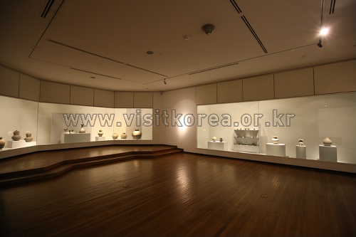 Ewha Womans University Museum (이화여자대학교박물관)