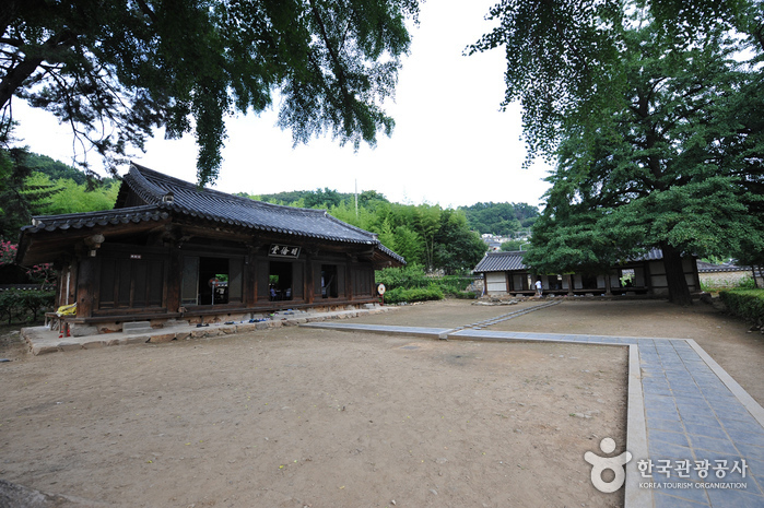 Escuela Confuciana Jeonju Hyanggyo (전주향교)4