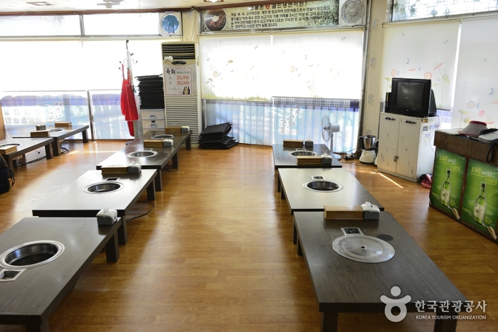 청운숯불갈비 음식점 정보와 주변 관광 명소 및 근처 맛집 여행 정보