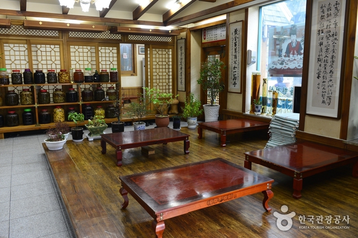 Gyeongdong山菜餐廳(경동산채식당)